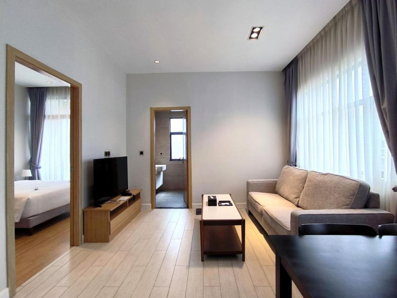 เดอะ วิว เซอร์วิซ เรสซิเดนซ์ Hotel พนมเปญ ภายนอก รูปภาพ
