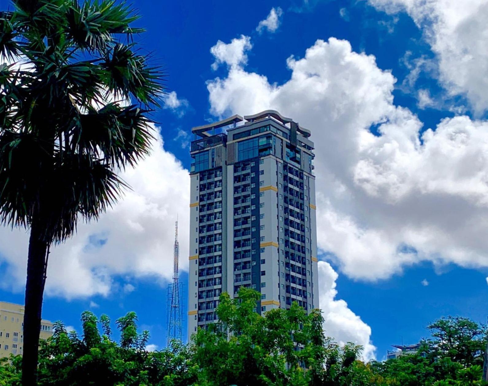 เดอะ วิว เซอร์วิซ เรสซิเดนซ์ Hotel พนมเปญ ภายนอก รูปภาพ